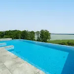 Sea & - *