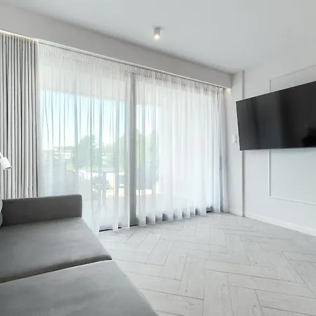Apartment Sea & - *